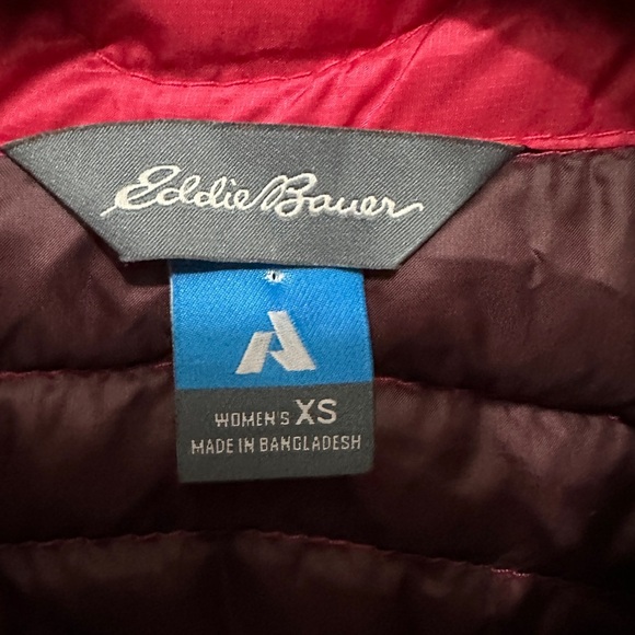 354 Eddie Bauer|NWT $129 Women’s Blossom Red MicroTherm StormDown Vest (size XS) - Picture 16 of 16